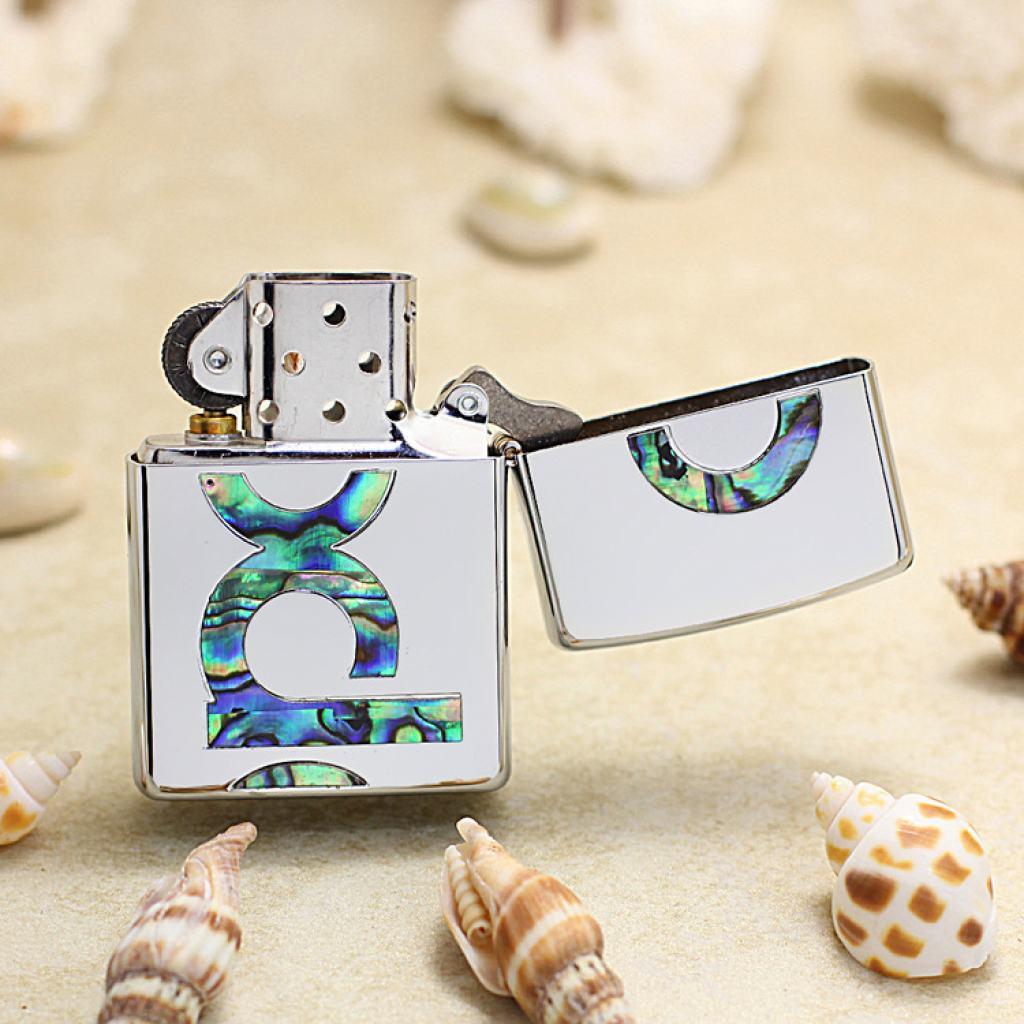 Bật lửa Zippo Mạ Bạc Khảm Trai Xanh Chữ ZIP