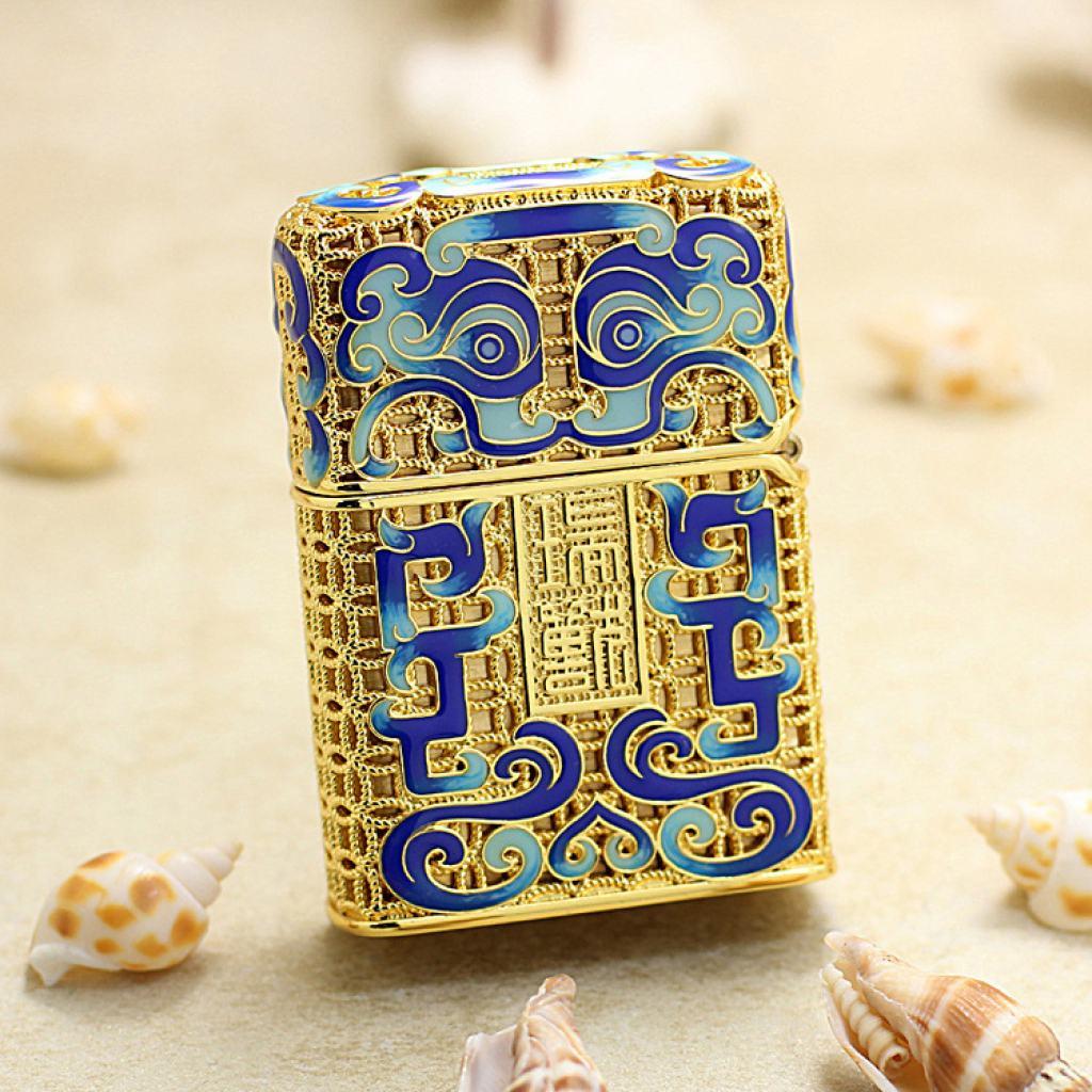 Bật lửa Zippo Bọc Ruiju Mạ Vàng Men Hoa Văn Hoàng Cung