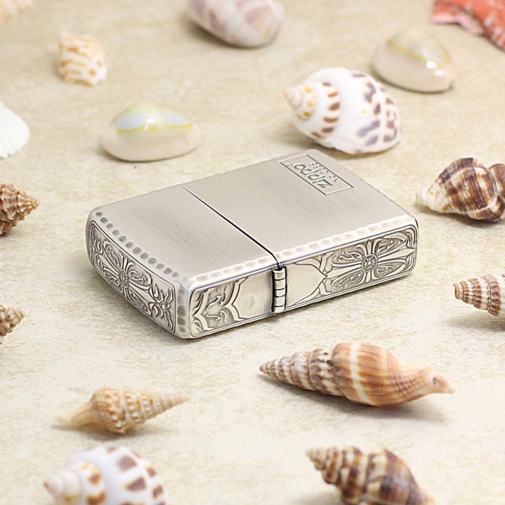 Zippo Chính Hãng Màu Bạc Khắc Chữ Thập Quanh Viền Vỏ Dày Armor Giới Hạn