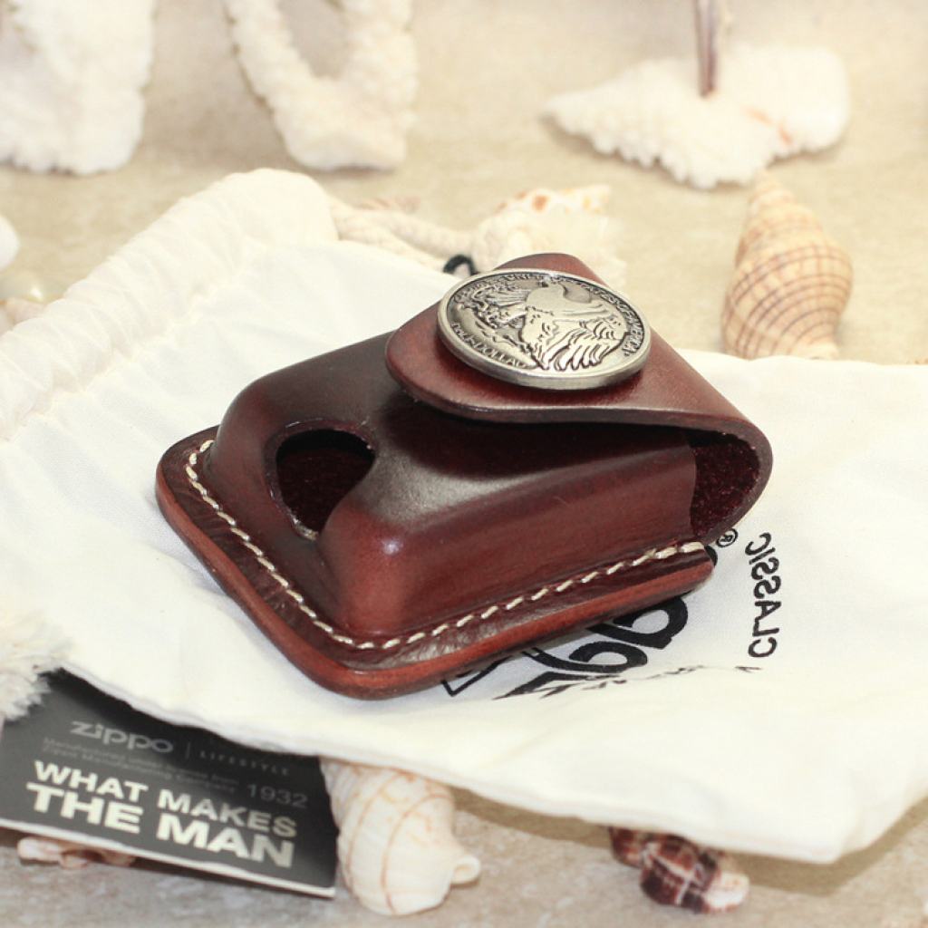 Bao Da Đựng Zippo Màu Nâu Cao Cấp Kiểu Dáng Sang Trọng Ốp Hình Đại Bàn