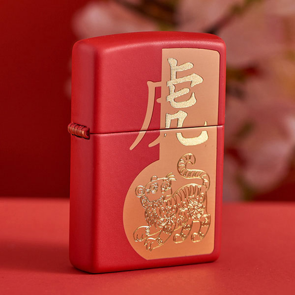 Bật Lửa Zippo Sơn Phủ Đỏ Năm Nhâm Dần - Sku 49701 – Zippo Year of the Tiger Design Red Matte