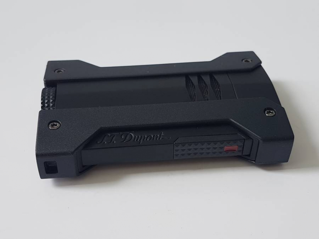 S.T. Dupont Defi Extreme Lighter Matt Black