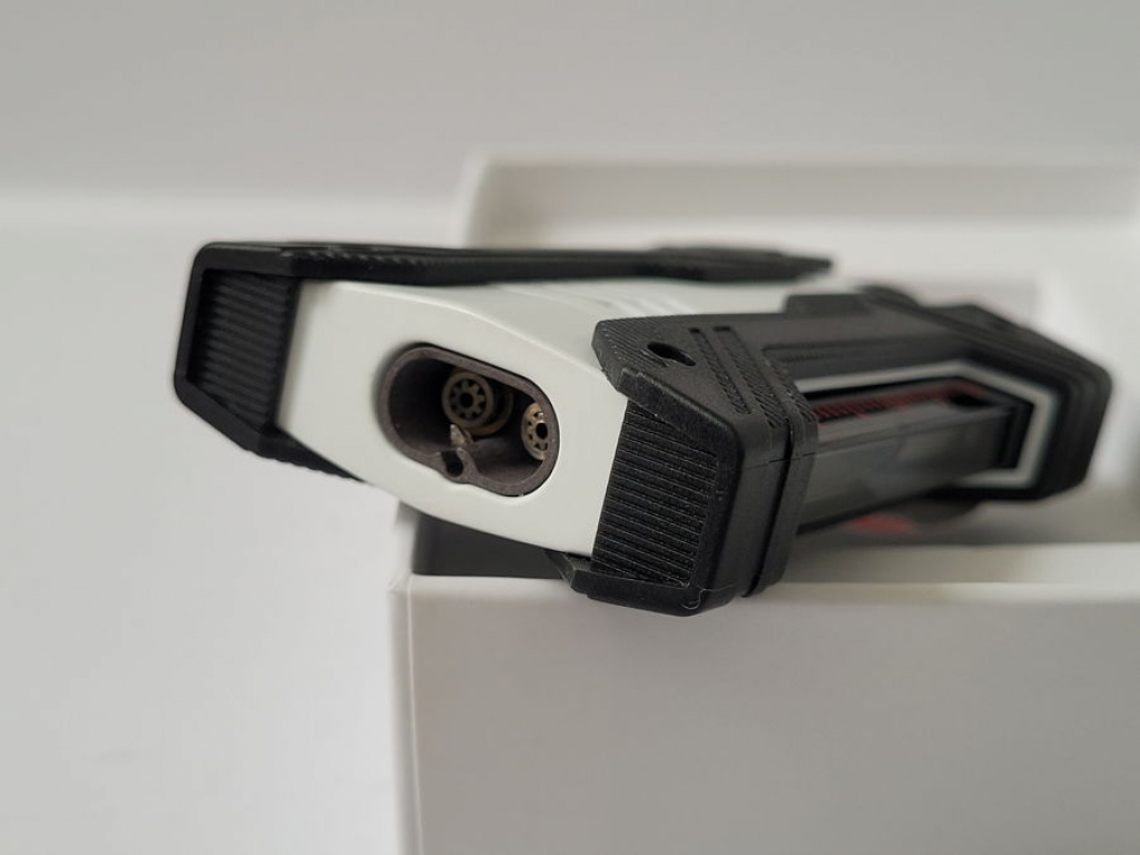 S.T. Dupont Dual XXtreme, Defi Extreme White & Black Lighter 021603