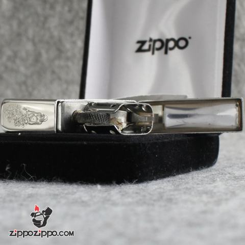 Bật Lửa Zippo Bạc Nguyên Khối Cao Cấp Khắc Cô Gái Sexy Và Đâu Lâu Phiên Bản 1941