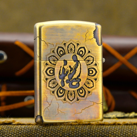 BẬT LỬA ZIPPO BẢN ĐỒNG TRƠN KHẮC 3D HÌNH PHẬT A DI ĐÀ
