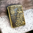 BẬT LỬA ZIPPO BẢN ĐỒNG TRƠN KHẮC HÌNH 3D BẤT ĐỘNG MINH VƯƠNG  SIÊU SẮC NÉT
