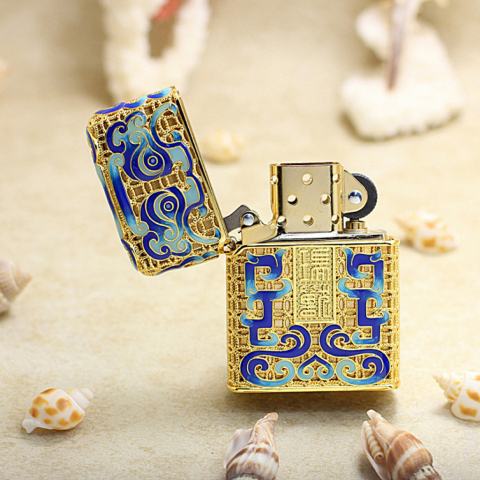 Bật lửa Zippo Bọc Ruiju Mạ Vàng Men Hoa Văn Hoàng Cung
