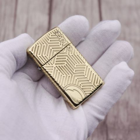 Bật Lửa Zippo Chạm Khắc Họa Tiết Ngọn Lửa Cổ Điển Phiên Bản Hẹp Slim