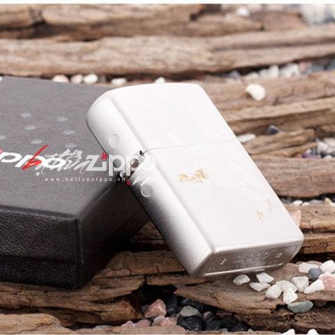Bật lửa Zippo chính hãng 28356 trắng bạc khắc đại bàng