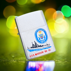 BẬT LỬA ZIPPO CHÍNH HÃNG BẢN MẠ CHROME KHẮCTÀU CHIẾN USS MISSOURI BB-63 - Mã SP: ZPC4072-200
