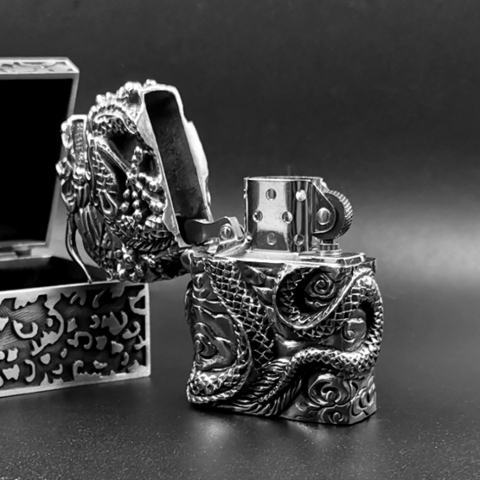 Bật lửa Zippo chính hãng bằng bạc nguyên chất nguyên một con rồng  quấn quanh bật lửa tinh xảo