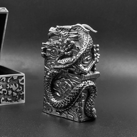 Bật lửa Zippo chính hãng bằng bạc nguyên chất nguyên một con rồng  quấn quanh bật lửa tinh xảo