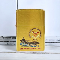 BẬT LỬA ZIPPO CHÍNH HÃNG ĐỒNG XƯỚC KHẮC  TÀU CHIẾN USS JOHN F.KENNEDY CV-67 - Mã SP: ZPC4057-204