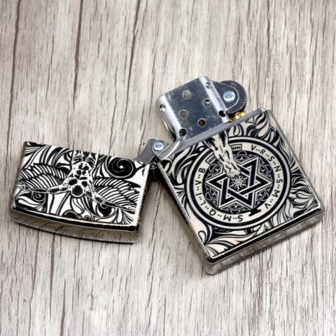 Bật Lửa Zippo Chính Hãng Khắc Thiên Thần Đen Bóng