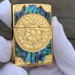 Bật Lửa Zippo Chính Hãng Xuất Nhật Khắc Mười Tám Sao La Bàn Khảm Trai Màu Vàng       