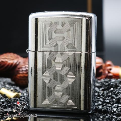 Bật Lửa Zippo Cổ Bóng trắng nổi ô sọc XVI ( 2000 )
