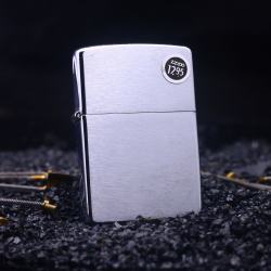 Bật Lửa Zippo Cổ Màu Bạc Xước Sản Xuất Năm 1997