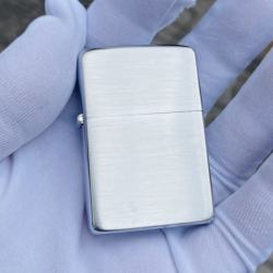 BẬT LỬA ZIPPO CỔ TRƠN MÀU BẠC XƯỚC SẢN XUẤT NĂM 1959 - Mã SP: ZPC3203-4 