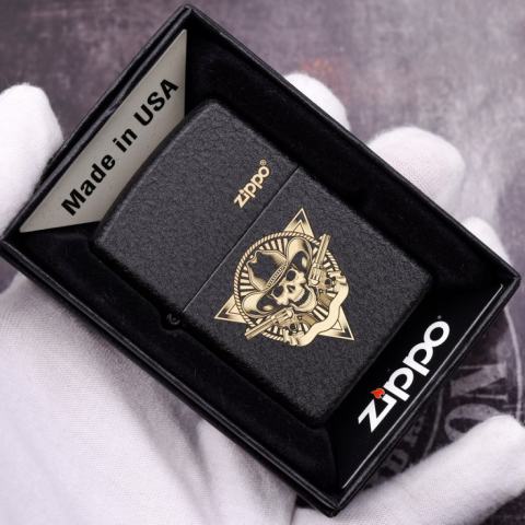 Bật Lửa Zippo Đen Nhám Khắc Huy Hiệu Ma Tốc Độ