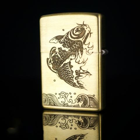 Bật lửa zippo đồng khắc hình cá chép vượt vũ môn