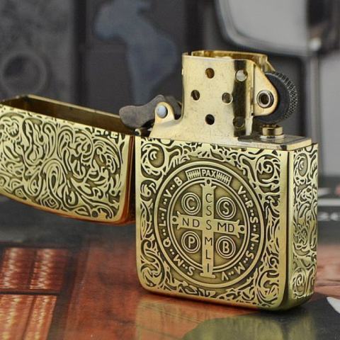 Bật lửa Zippo đồng khắc hoạ tiết tinh xảo Constantine Phiên bản 1941