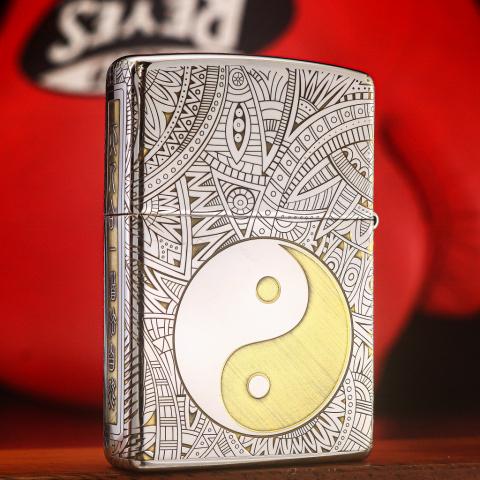Bật Lửa Zippo Đồng Khắc Hoa Văn Bát Quái Mạ Chrome