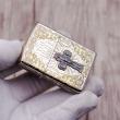 Bật Lửa Zippo Khắc Chữ Thập Và Kinh Thánh Màu Bạc Bản Ốp Nổi