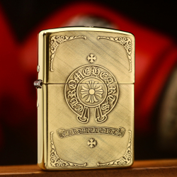 Bật lửa Zippo khắc hoa văn tôn giáo chữ Thập bản Armor đồng bóng - Mã SP:  ZPC3317-169