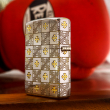 Bật lửa zippo khắc hoa văn ý Caro bản mạ Chrome