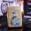 Bật Lửa Zippo Khảm trai Rồng Và Đính Ngọc Rồng Ở Giữa Bản Vàng