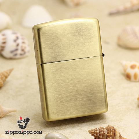 Bật Lửa Zippo Love Cỏ Bốn Lá (Màu Vàng)
