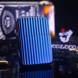 Bật Lửa Zippo Mạ Xanh Titan Hai Mặc Thẳng Sọc Dọc - Mã SP: ZPC2623