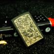 Bật Lửa Zippo Phiên Bản Màu Đen Nứt Khăc Hoa Văn