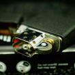 Bật lửa Zippo phiên bản màu đen nứt khăc logo zippo