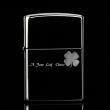 Bật lửa Zippo trơn đen xám in hình cỏ bốn lá măn máy