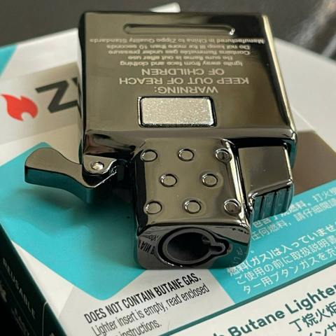 Ruột Zippo Gas Butane Một Tia Lửa Màu Đen – Single Torch Butane Lighter Insert – Black