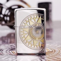 Zippo 250Hai mầu bạc vàng khắc hình la bàn - Mã SP: ZPC1702