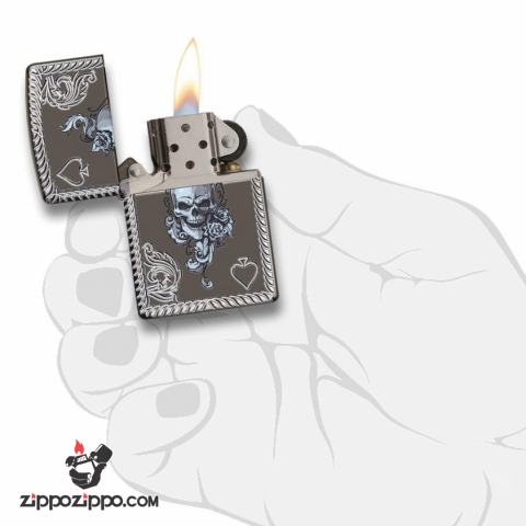 Zippo 29666 – Zippo Armor Skull and Spades Black Ice