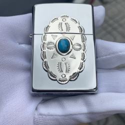 Zippo bạc bóng hình ký tự cổ đại - Mã SP: ZPC3052