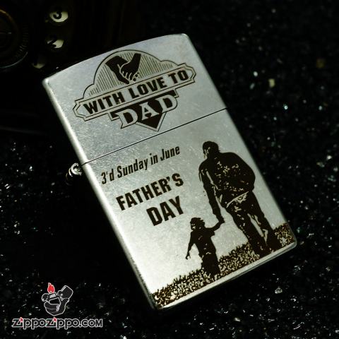 Zippo bac xước khắc hình cha con