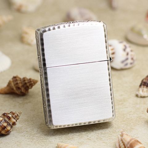 Zippo Chính Hãng Màu Bạc  Khắc Chữ Thập Quanh Viền Vỏ Dày Armor Giới Hạn