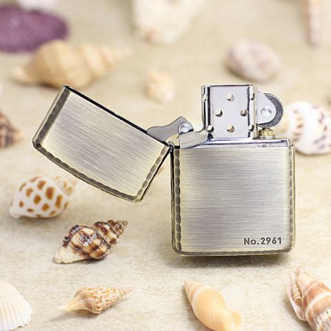Zippo Chính Hãng Màu Đồng Khắc Đầu Lâu Quanh Viền Vỏ Dày Armor Giới Hạn