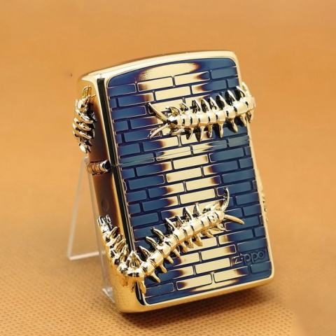 Zippo CHính Hãng Màu Vàng Đốt Hình Con Rết