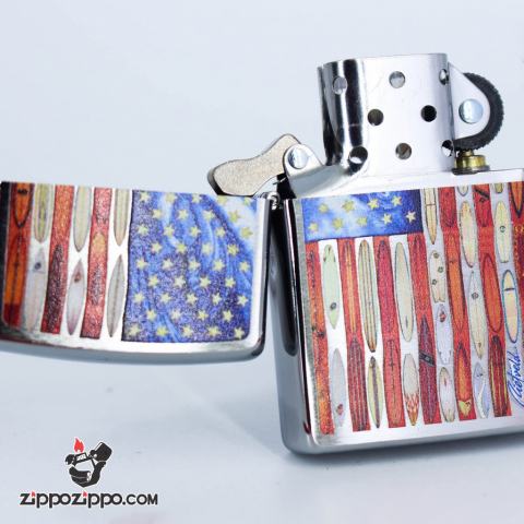 Bật Lửa Zippo Màu Trắng Xước In Ẩnh Lá Cờ Mỹ - SKU 49145 – Zipppo Rietveld American Flag Brushed Chrome