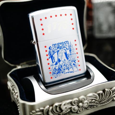 Zippo Cổ bạc xước hình ngôi sao đỏ sản xuât 1974