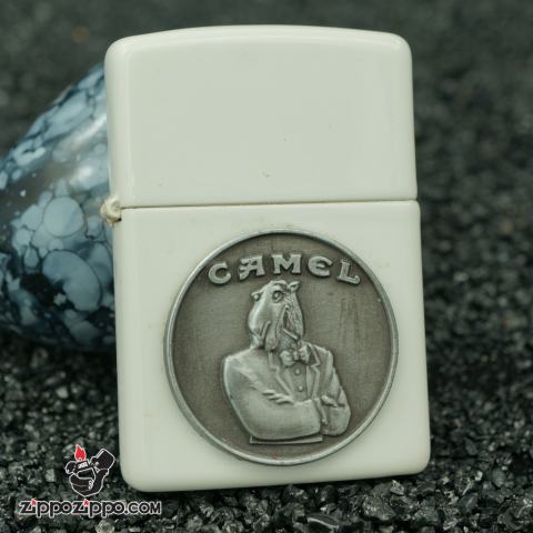 zippo cổ Camel trắng logo ông già
