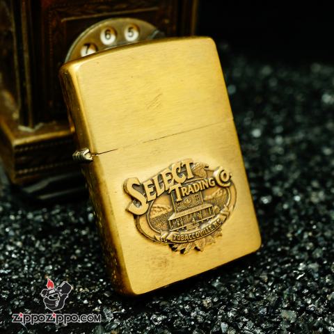 Zippo cổ đồng xước hình nổi Select Trading sản xuất năm X-1994