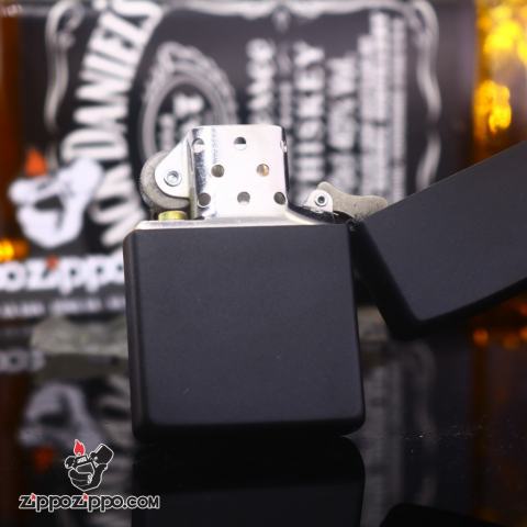 Zippo Cổ màu đen in cờ Mỹ năm 1998