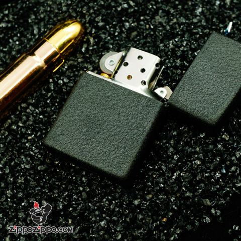Zippo Cổ Sản Xuất Năm 1999 Phiên Bản Đen Nứt