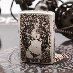 Zippo 121FB Bạc Cổ Khắc Hình Cô Gái Sexy - Mã SP: ZPC1706